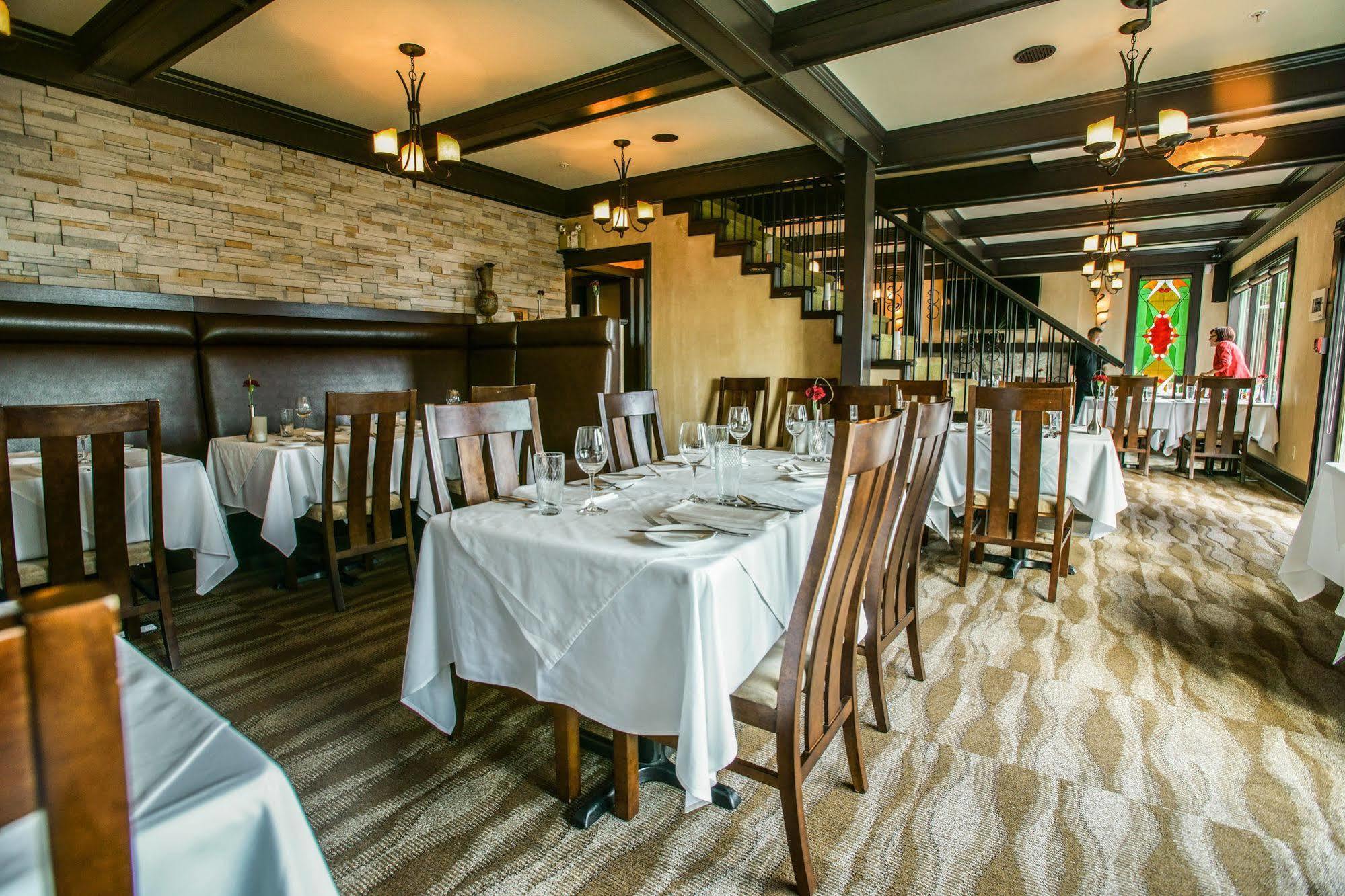 Bonniebrook Lodge Gibsons Ngoại thất bức ảnh