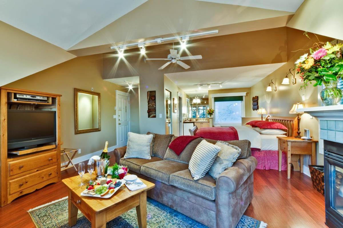Bonniebrook Lodge Gibsons Ngoại thất bức ảnh