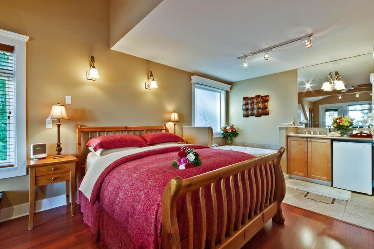 Bonniebrook Lodge Gibsons Ngoại thất bức ảnh