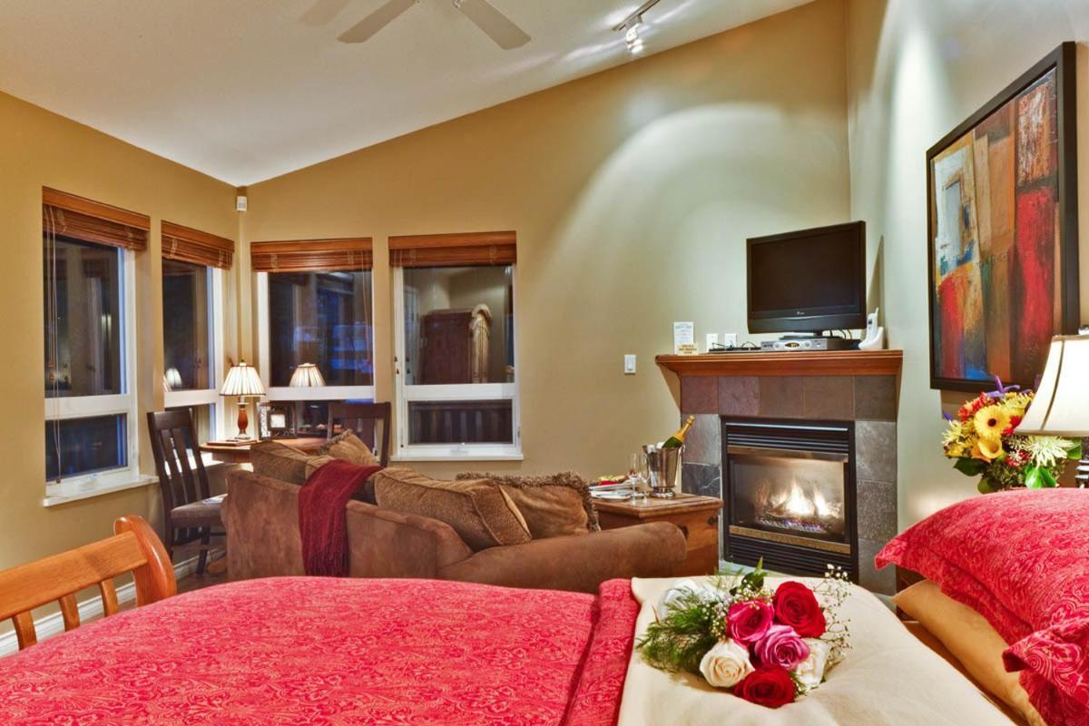 Bonniebrook Lodge Gibsons Ngoại thất bức ảnh