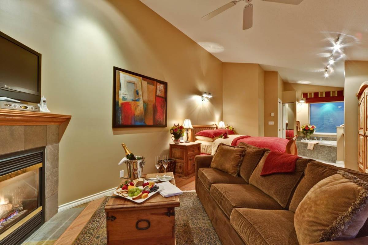 Bonniebrook Lodge Gibsons Ngoại thất bức ảnh